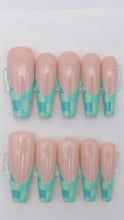 Load image into Gallery viewer, Press on Nail Set GREEN CHECKERED